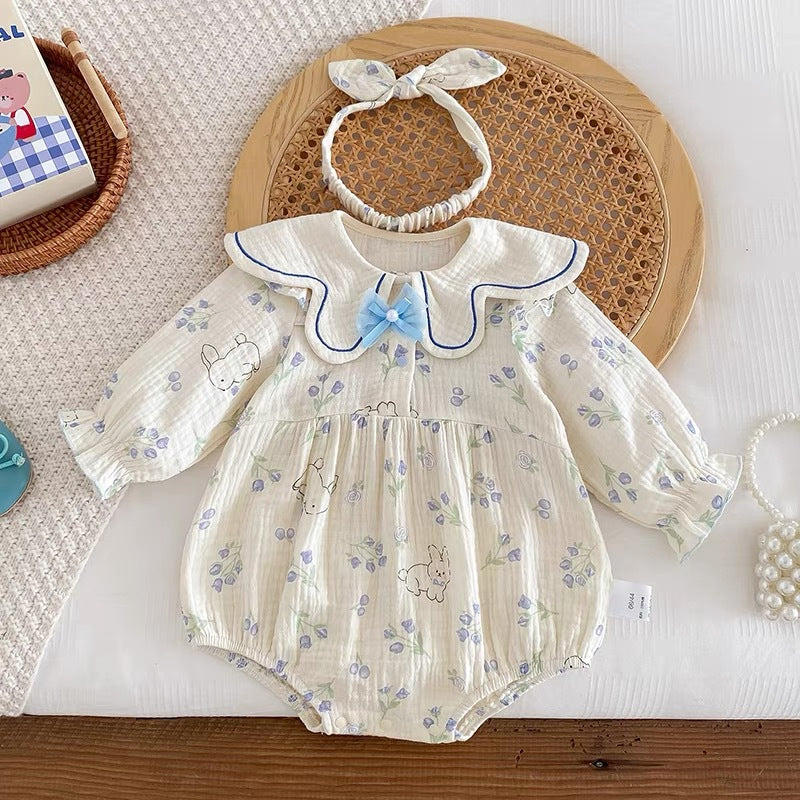 Søde baby body med blomstermønster og hårbånd (0-18 mdr.)