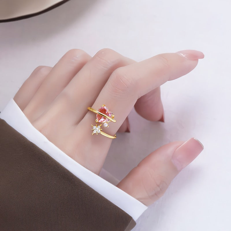 14K Forgyldt Justerbar Ring med Pink Hjerteformet Zirkonia og Stjernedetalje