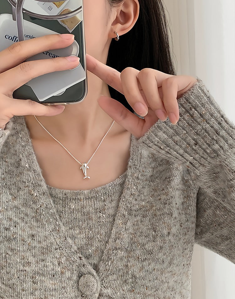 925 Sterling Sølv Delfin Halskæde – Elegant og Unik Design