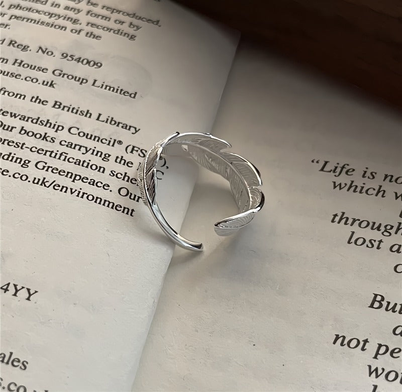 925 Sterling Sølv Justerbar Fjer Ring – Elegant og Tidløst Design