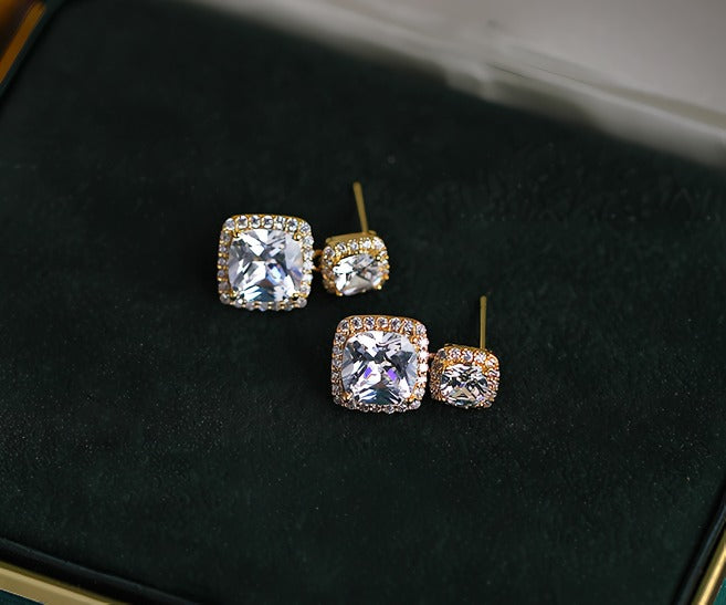 925 Sterling Sølv Nåle 14K Forgyldte Firkantede Geometriske Ørestikker med Mikropavé Zirkonia – Eksklusivt & Elegant Design