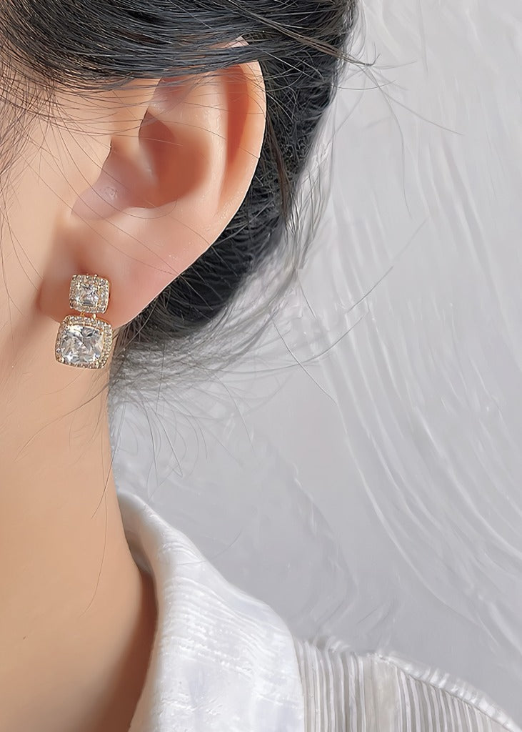 925 Sterling Sølv Nåle 14K Forgyldte Firkantede Geometriske Ørestikker med Mikropavé Zirkonia – Eksklusivt & Elegant Design