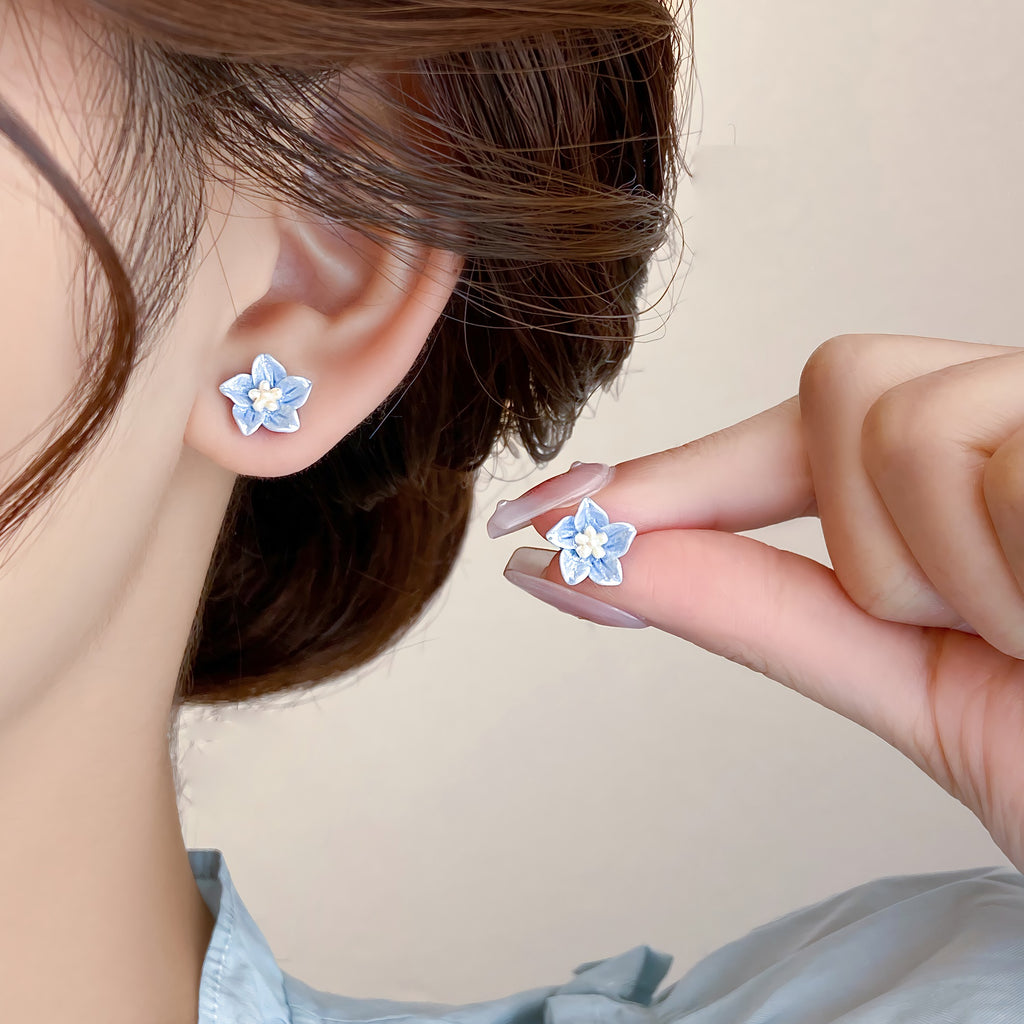 925 Sterling Sølv Nåle Blå Blomster Øreringe – Håndlavet Resin & Elegant Design