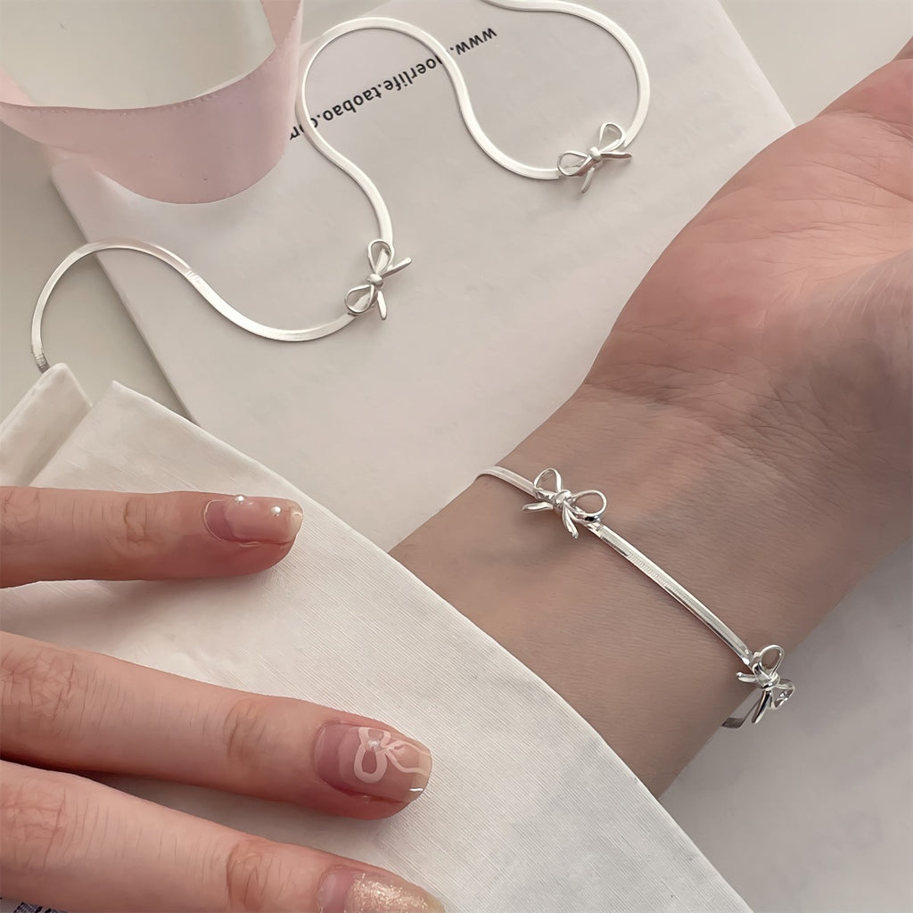 925 Sterling Sølv Sløjfe Armbånd – Elegant & Justerbart Design
