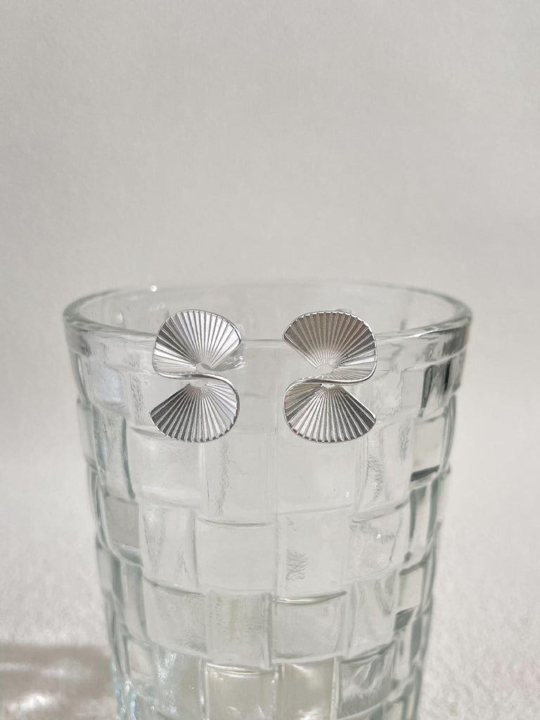 925 Sterling Sølv Spiralformede Statement Ørestikker – Minimalistisk og Moderne Design