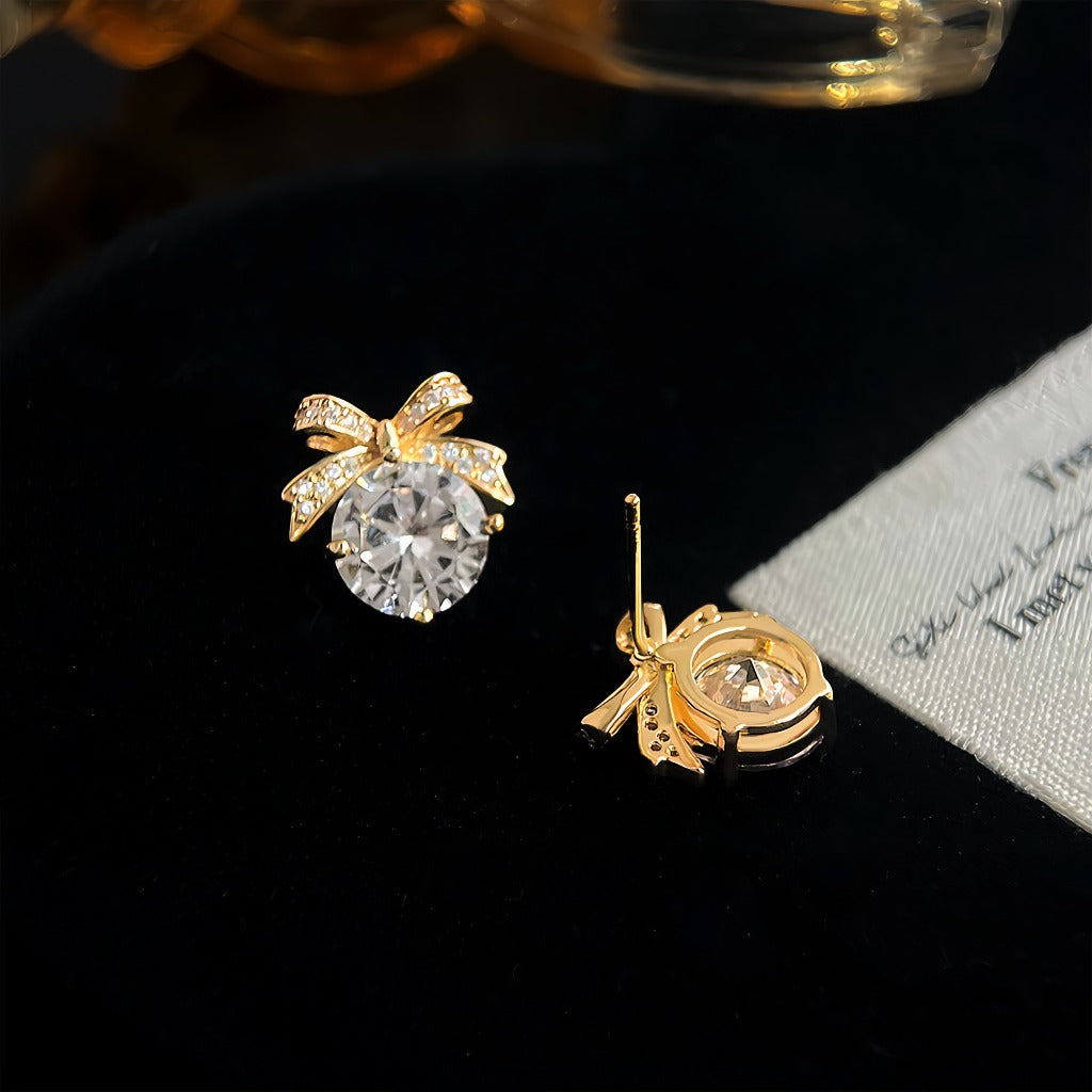 Forgyldt 14K 925 Sterling Sølv Nål Sløjfe Øreringe med Store Zirkonia – Elegant og Glitrende Design
