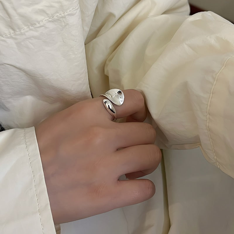 Minimalistisk Åben Ring i S925 Sølv – Unikt og Moderne Design