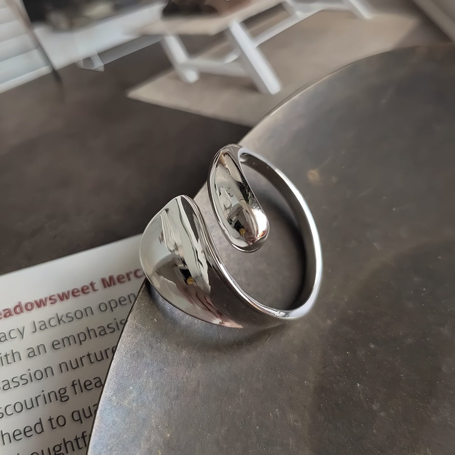 Minimalistisk Åben Ring i S925 Sølv – Unikt og Moderne Design