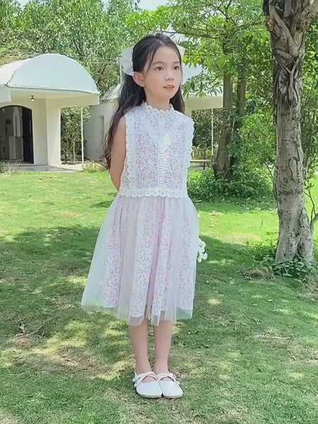 Sommerkjole/sød ferie- og strandkjole med blomsterprint i princess stil til piger