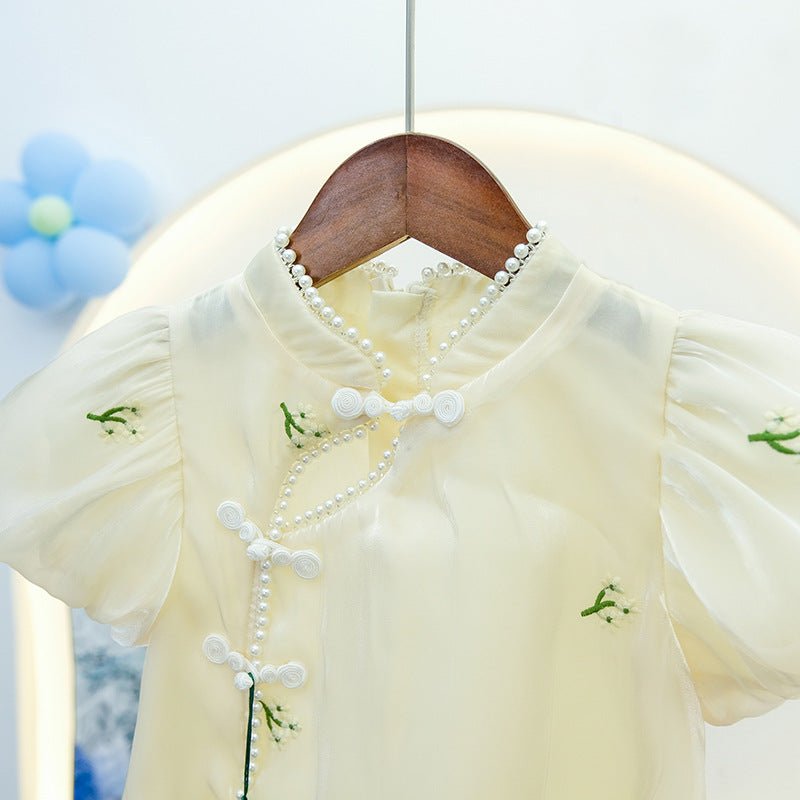 Broderet cheongsam kjole med pufærmer til piger - Lilla Villa