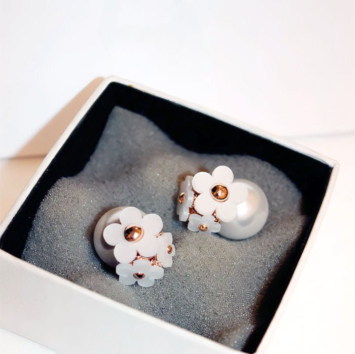 Rosa forgyldt dobbeltsidede perler med hvid blomster øreringe - Lilla Villa